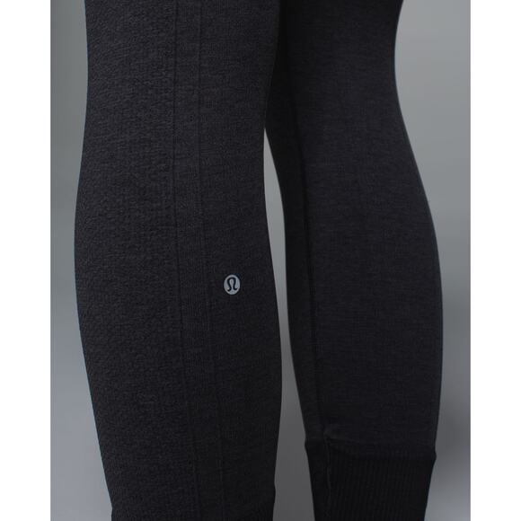 Lululemon Ebb To Street Black Heather Compression Leggings Pants size II / 6 - Picture 3 of 14